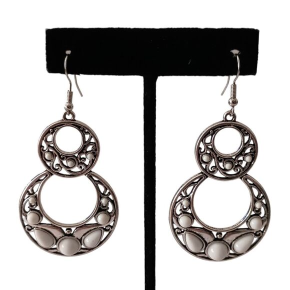 Boho Chandelier Dangle Earrings White Cabochons Silver Tone Western Whimsigoth. - Picture 13 of 16